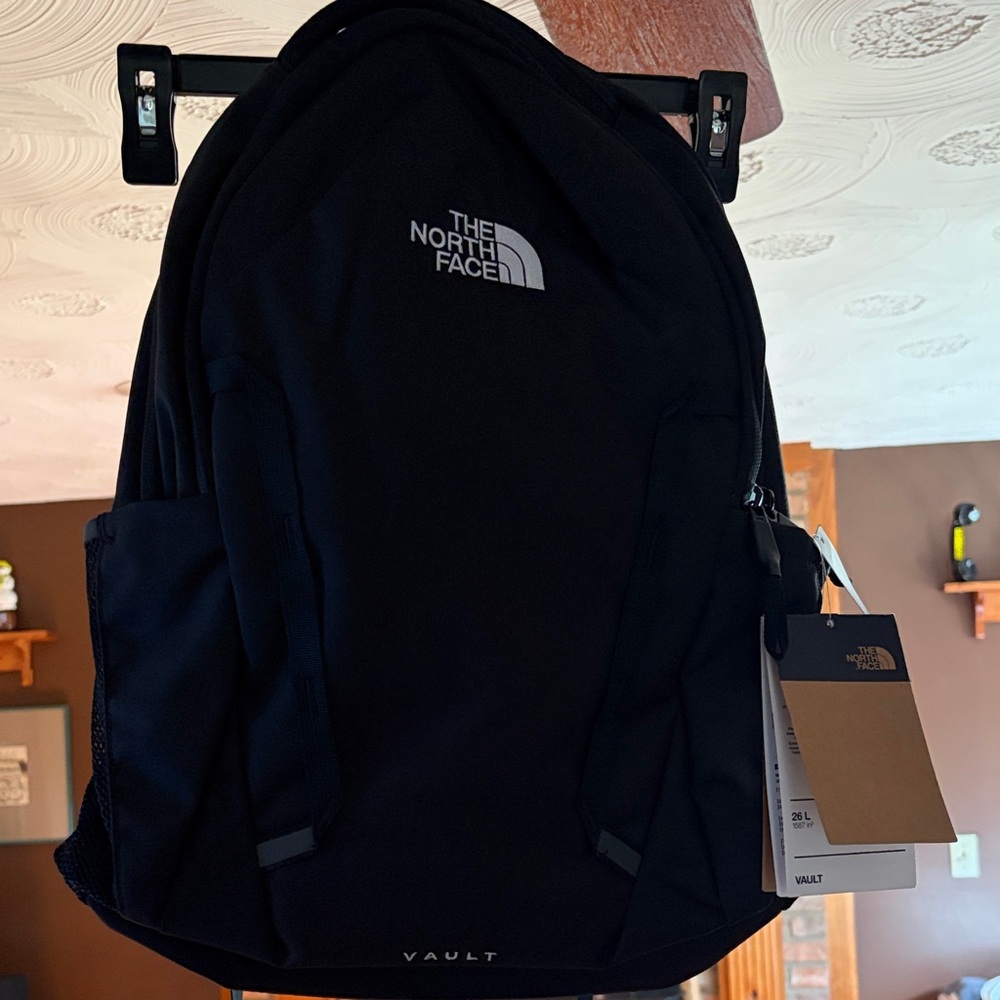 The North Face Men's Black Backpack vault